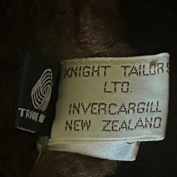 Men's / Women's / Unisex - Vintage New Zealand Sheepskin Wool Vest - Size 40 - Picture 14 of 16